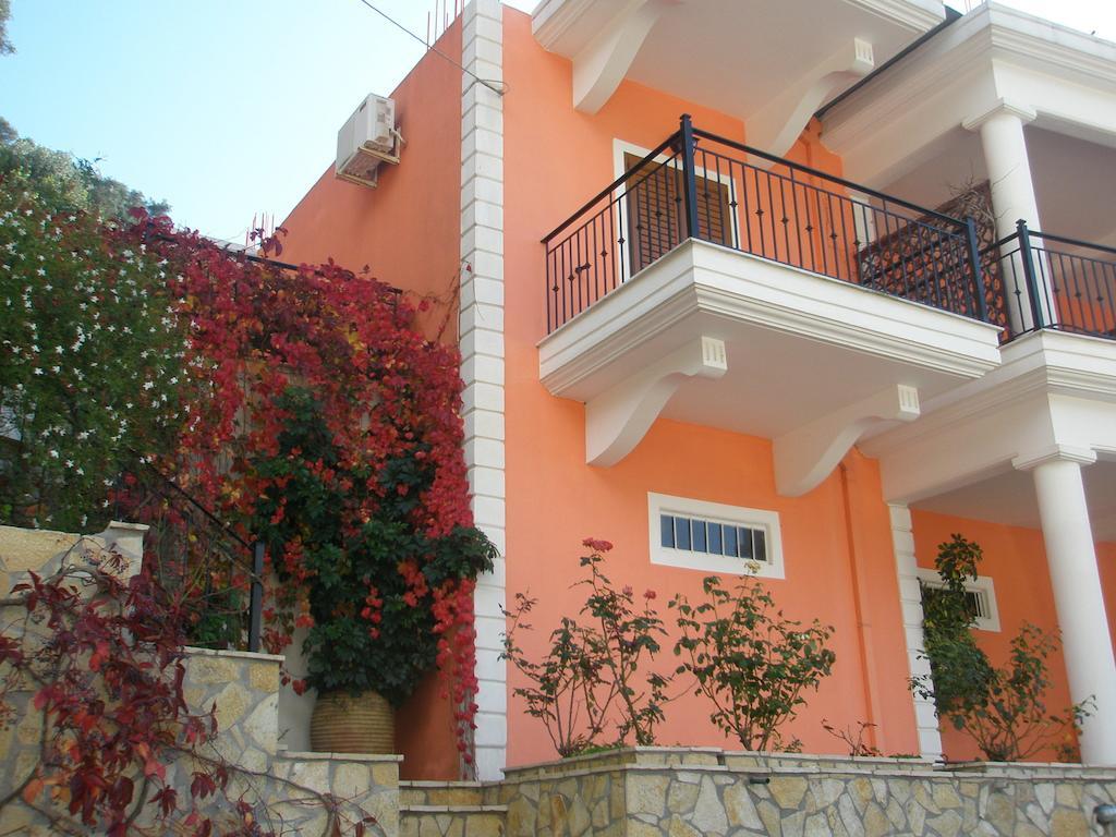 بارغا Nikas Villa Orange Apartments الغرفة الصورة